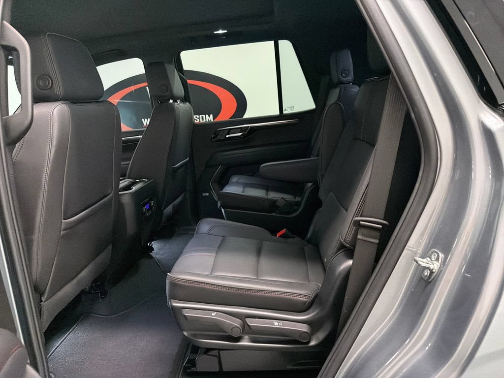 Used 2025 Chevrolet Tahoe RST w/ Comfort Package RWD image 13