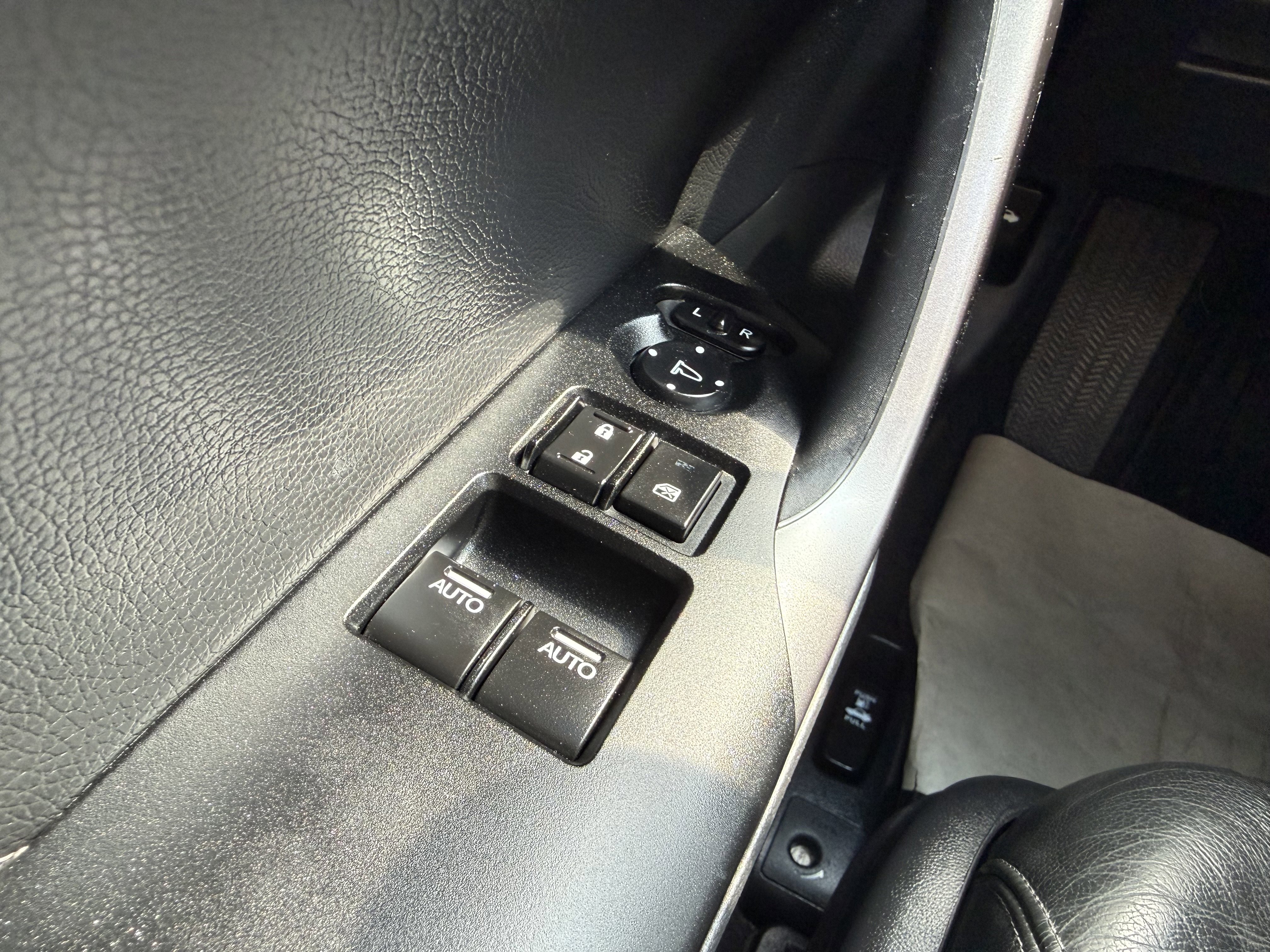 Used 2016 Honda Accord Touring image 19