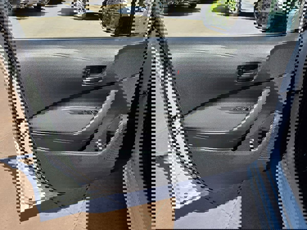 Used 2022 Toyota Corolla LE image 27