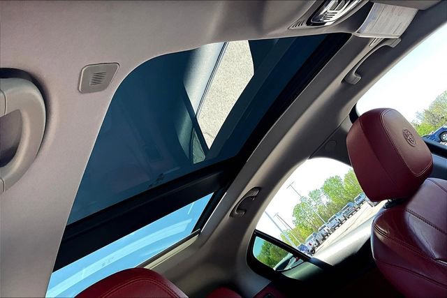 Used 2019 Alfa Romeo Stelvio w/ Nero Edizione image 27