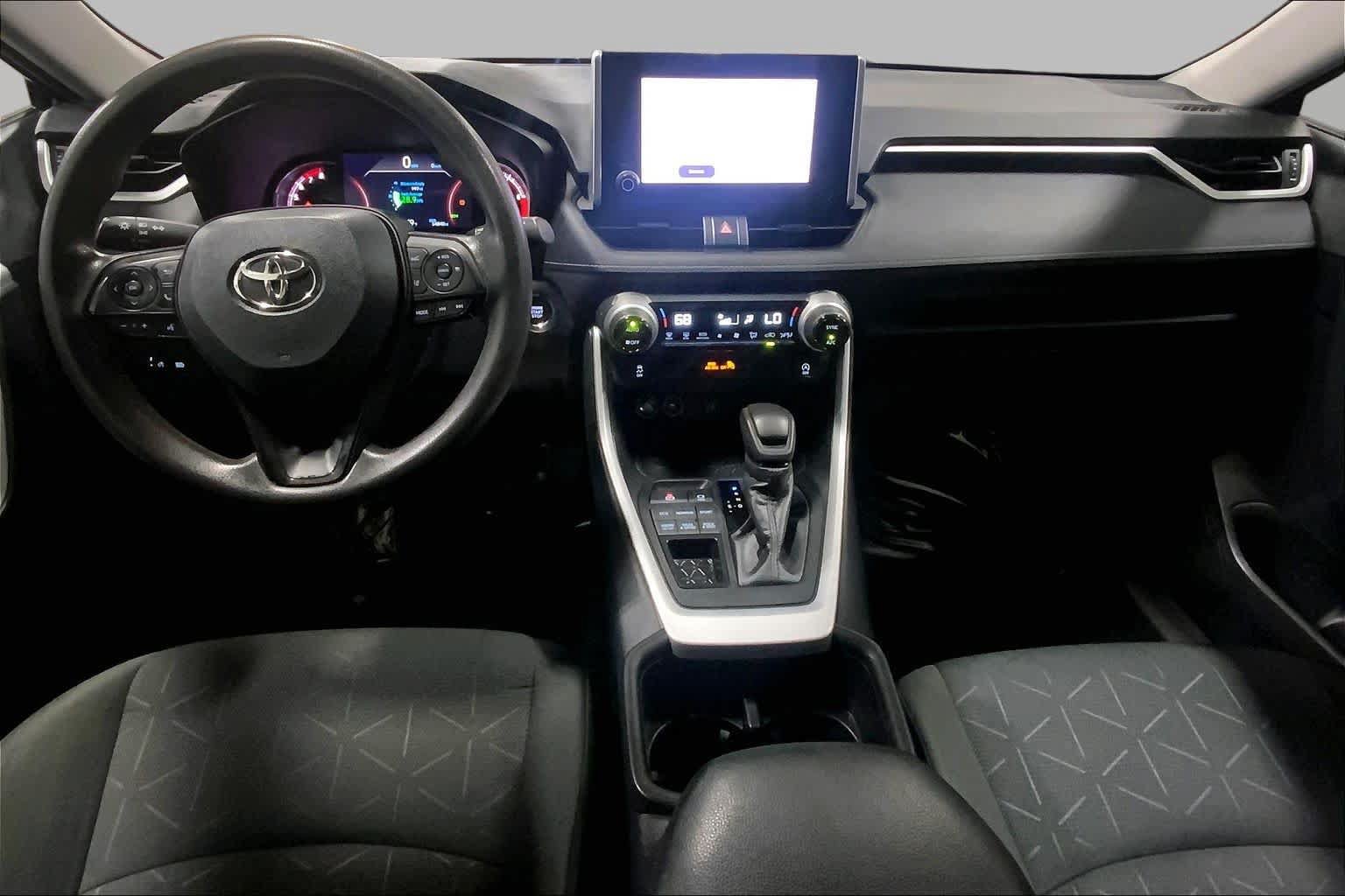 Used 2024 Toyota RAV4 XLE AWD/4WD image 16