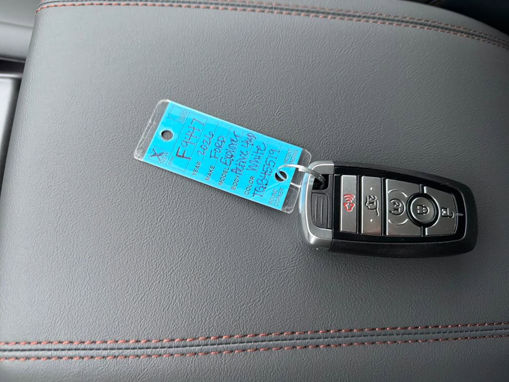 New 2026 Ford Explorer Active w/ Active Comfort Package image 28