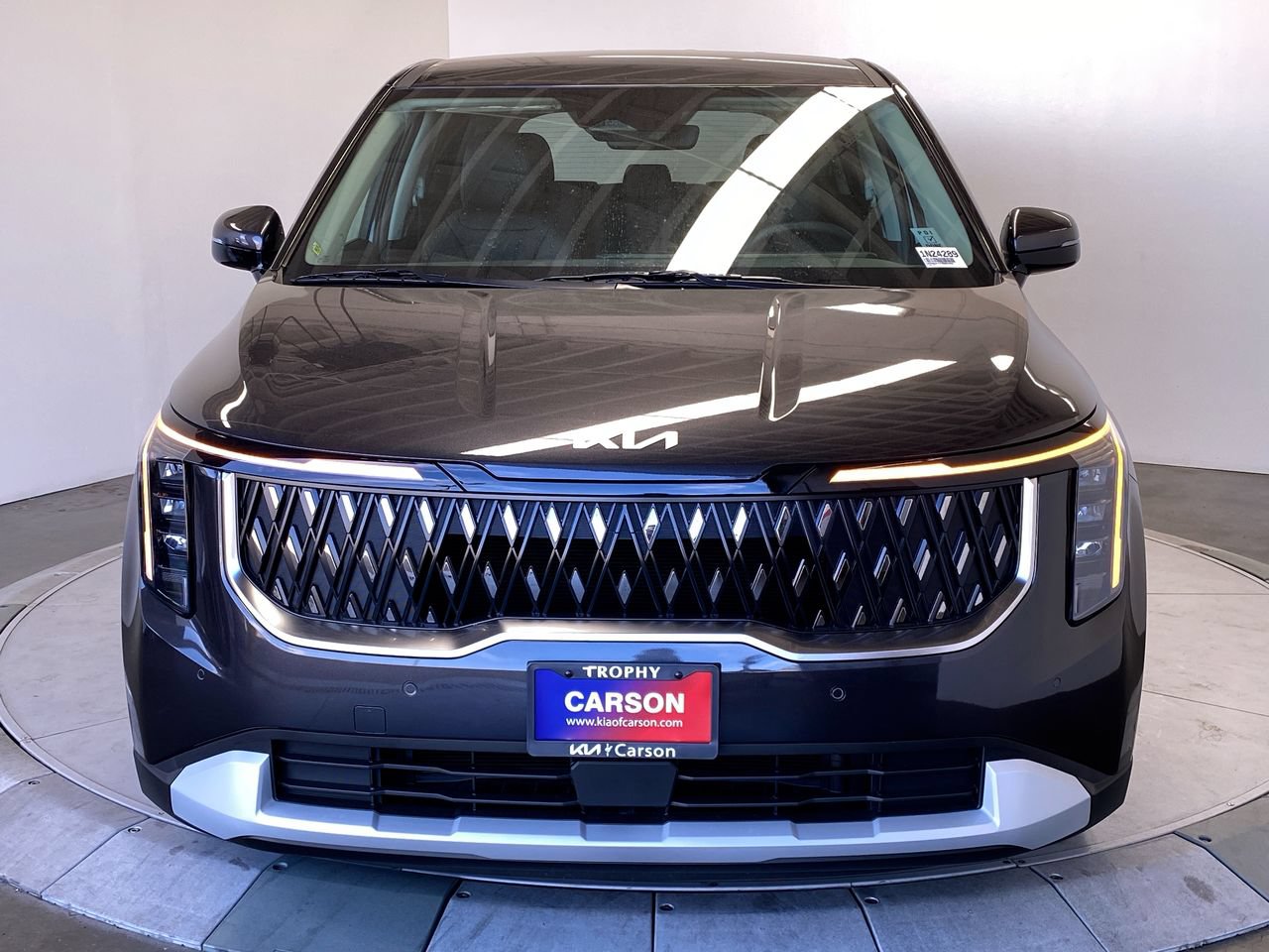 New 2027 Kia Carnival FWD image 8