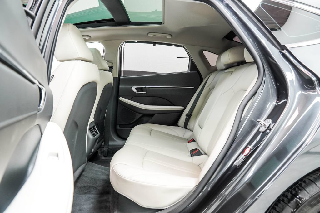 Used 2023 Hyundai Sonata Limited w/ Cargo Package FWD image 19