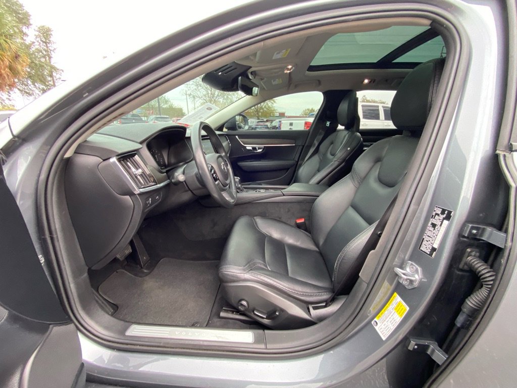 Used 2018 Volvo V90 T6 Cross Country w/ Convenience Package image 33