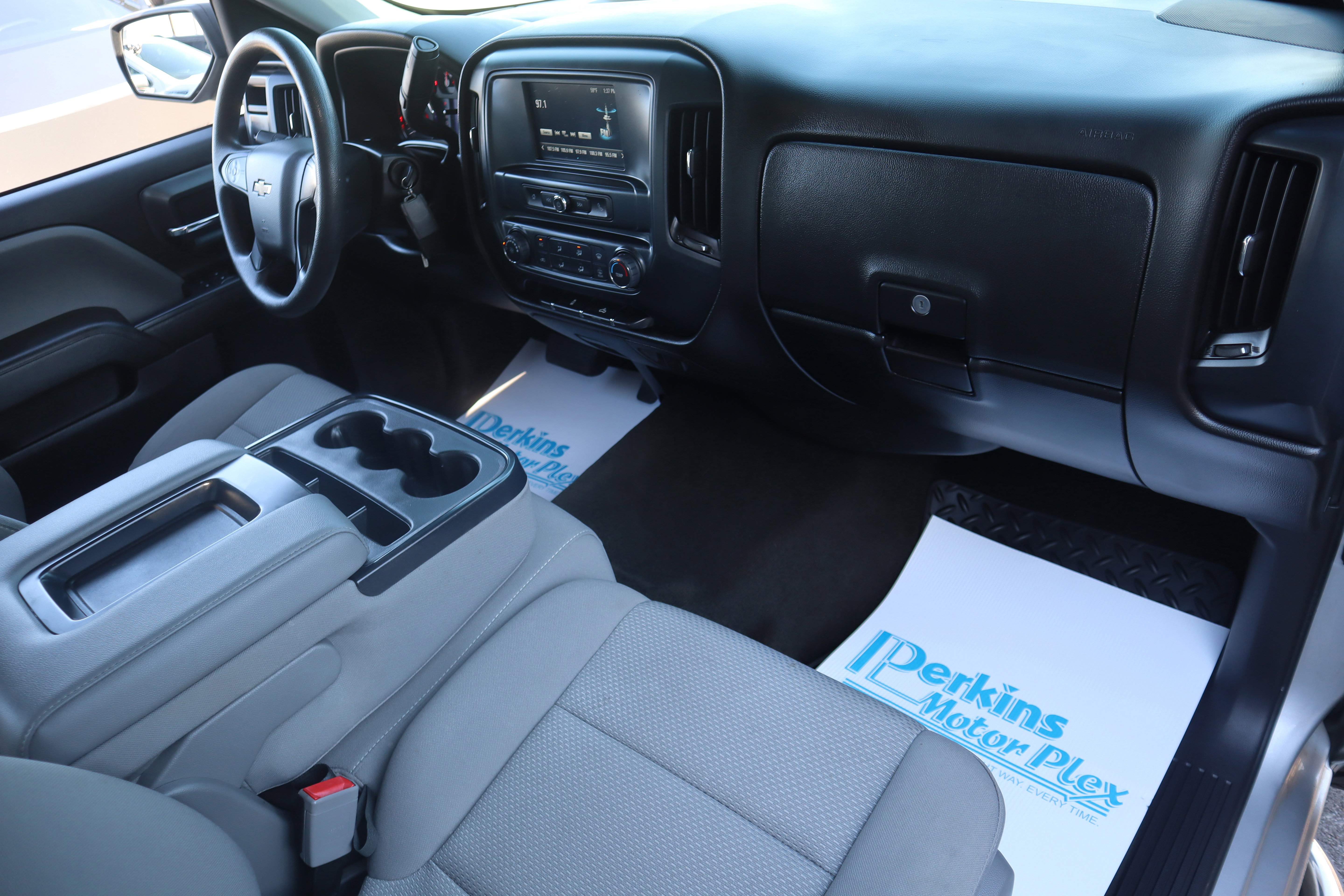 Used 2018 Chevrolet Silverado 1500 Custom w/ Custom Value Package image 27