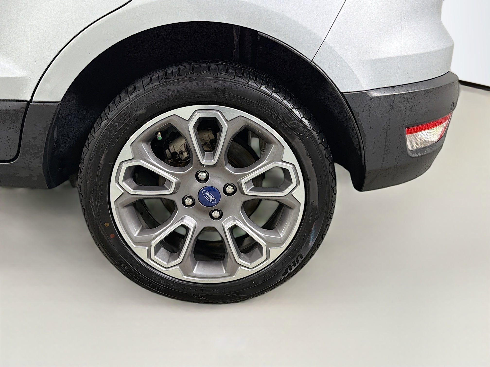 Used 2021 Ford EcoSport Titanium image 31