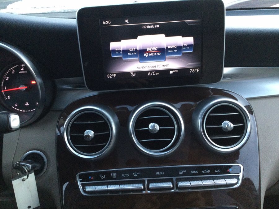 Used 2019 Mercedes-Benz GLC 300 4MATIC image 14