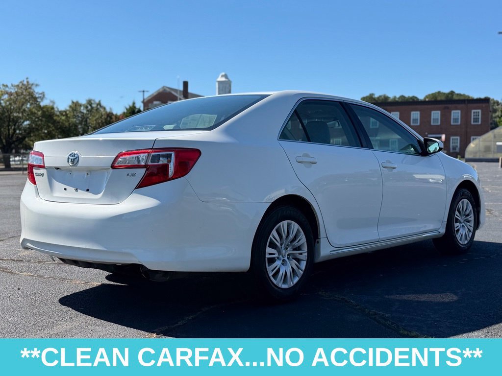 Used 2014 Toyota Camry LE FWD image 8