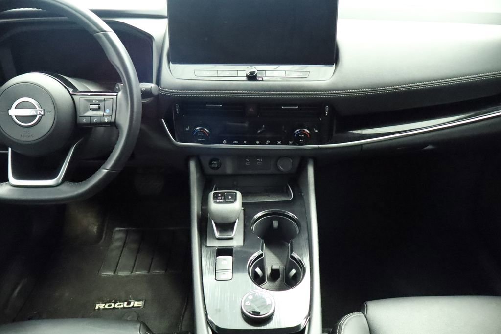 Used 2024 Nissan Rogue SL image 27