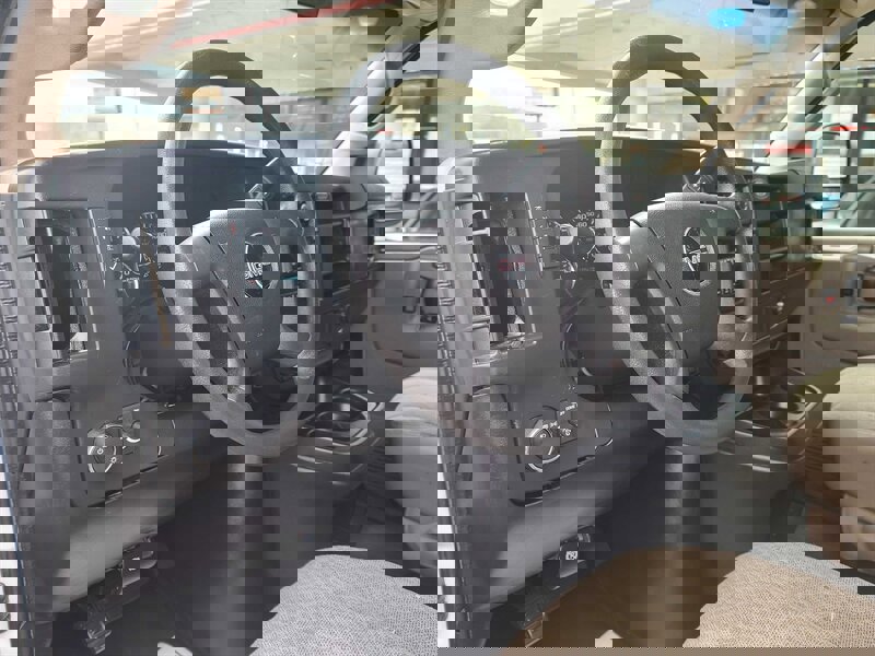 Used 2017 GMC Savana 2500 2500 3DR EXTENDED CARGO VAN/V8 image 9