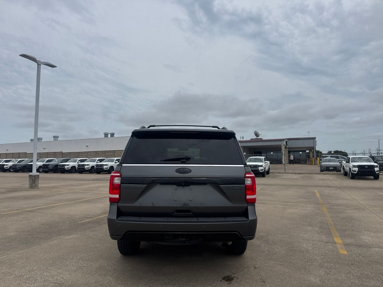 Used 2019 Ford Expedition XLT w/ Equipment Group 201A RWD image 20