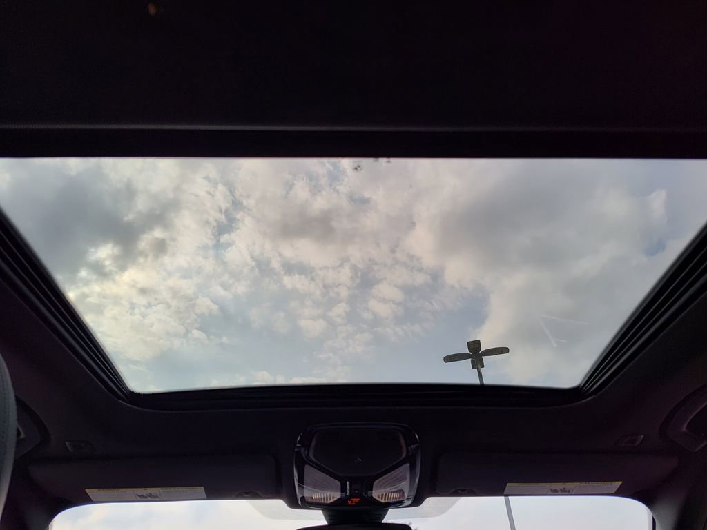 Used 2025 BMW 330i Sedan image 29