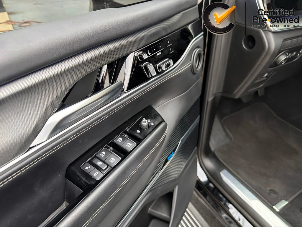 Certified 2023 Jeep Grand Wagoneer Series II AWD/4WD image 55