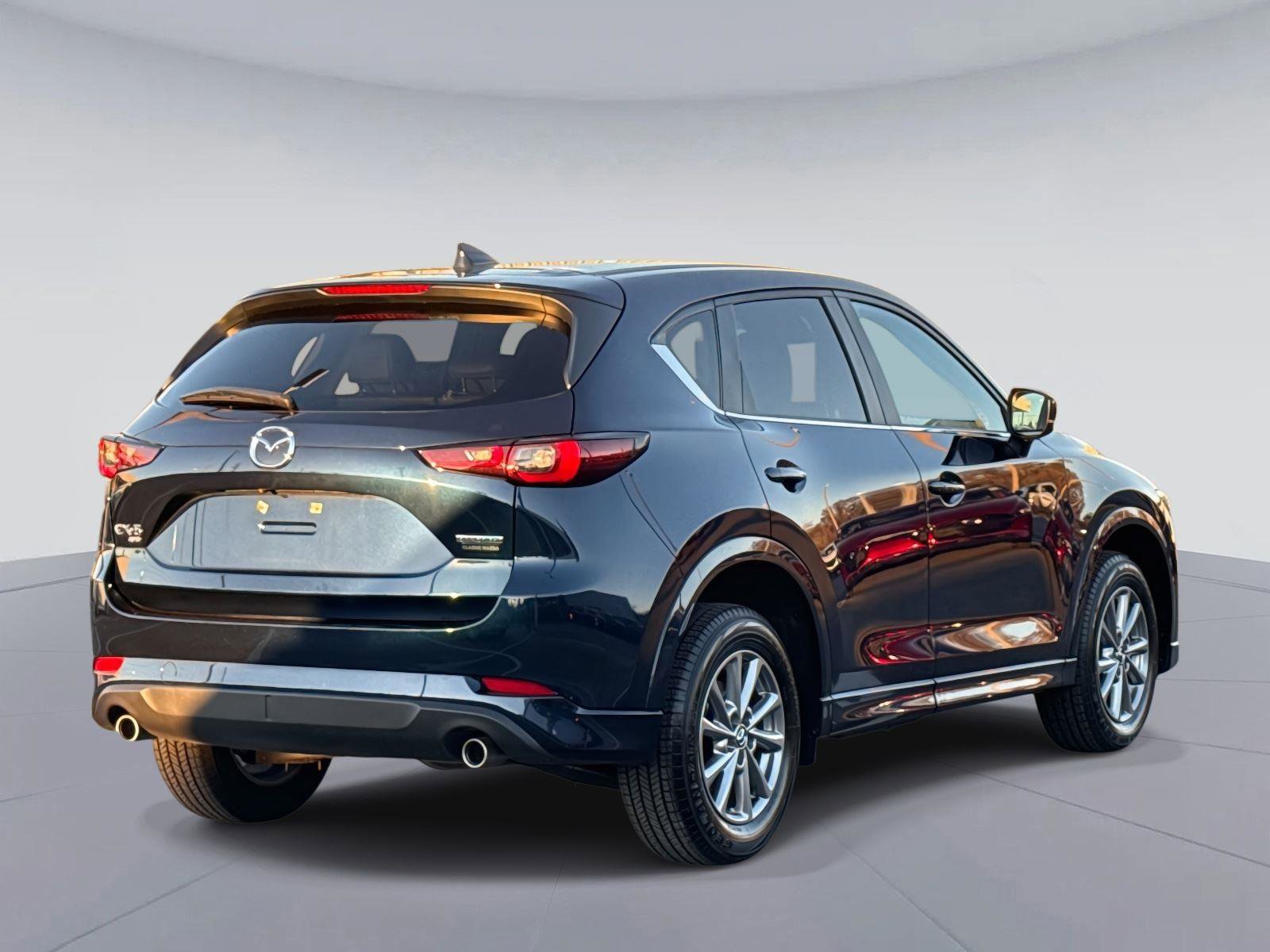 Certified 2025 MAZDA CX-5 AWD 2.5 S w/ Select Package image 3