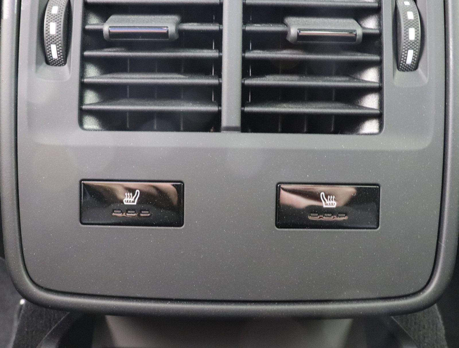 Used 2025 Porsche Taycan 4S image 21