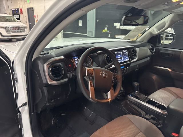 Used 2023 Toyota Tacoma SR5 w/ Technology Package image 16