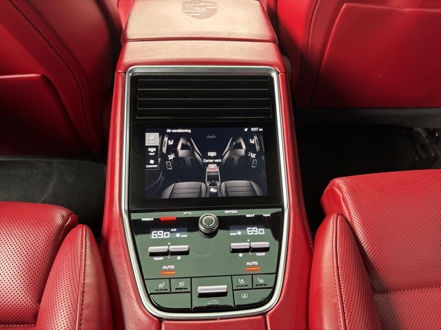 Used 2017 Porsche Panamera Turbo image 25
