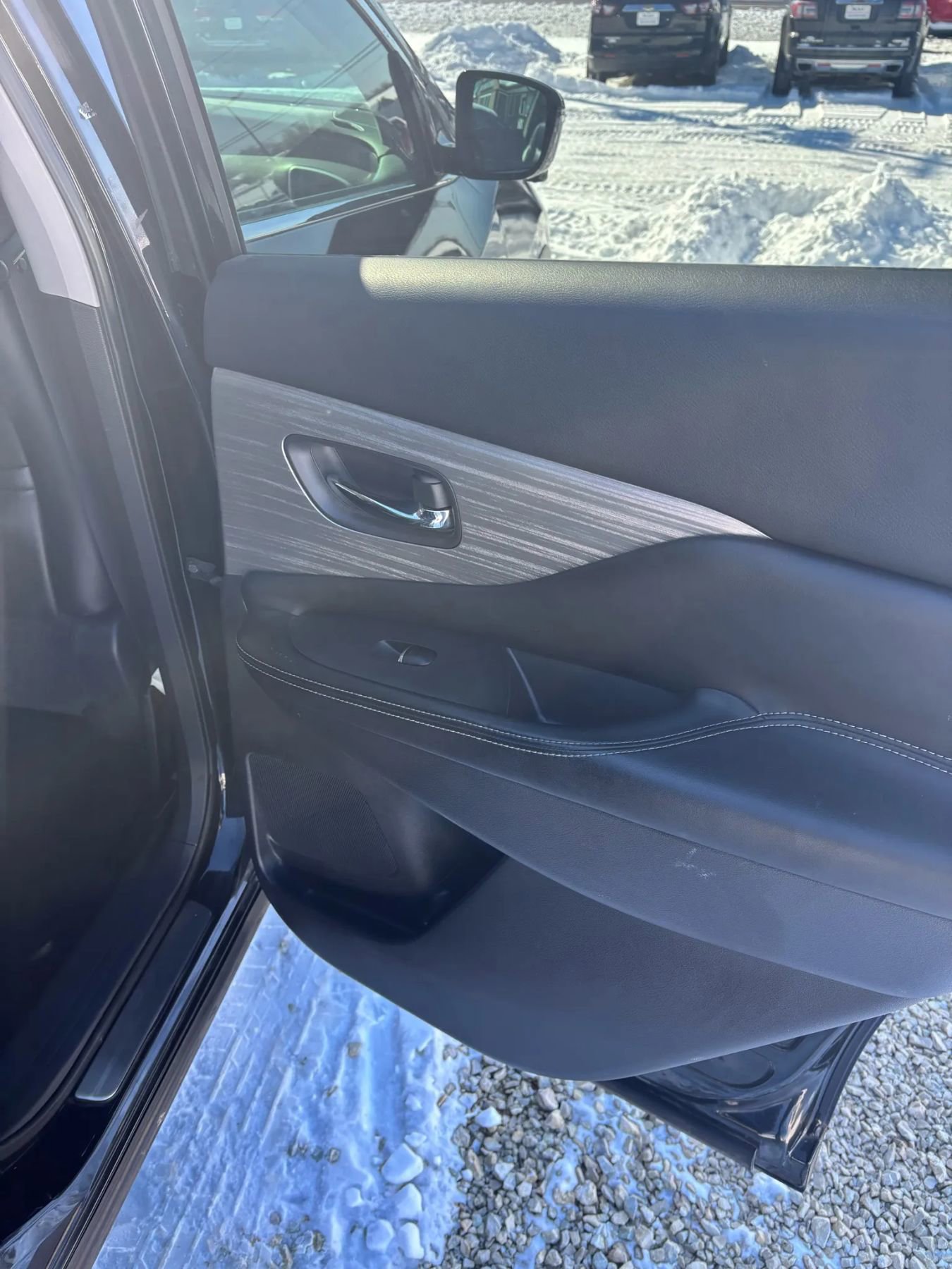 Used 2015 Nissan Murano Platinum w/ Cargo Package image 19