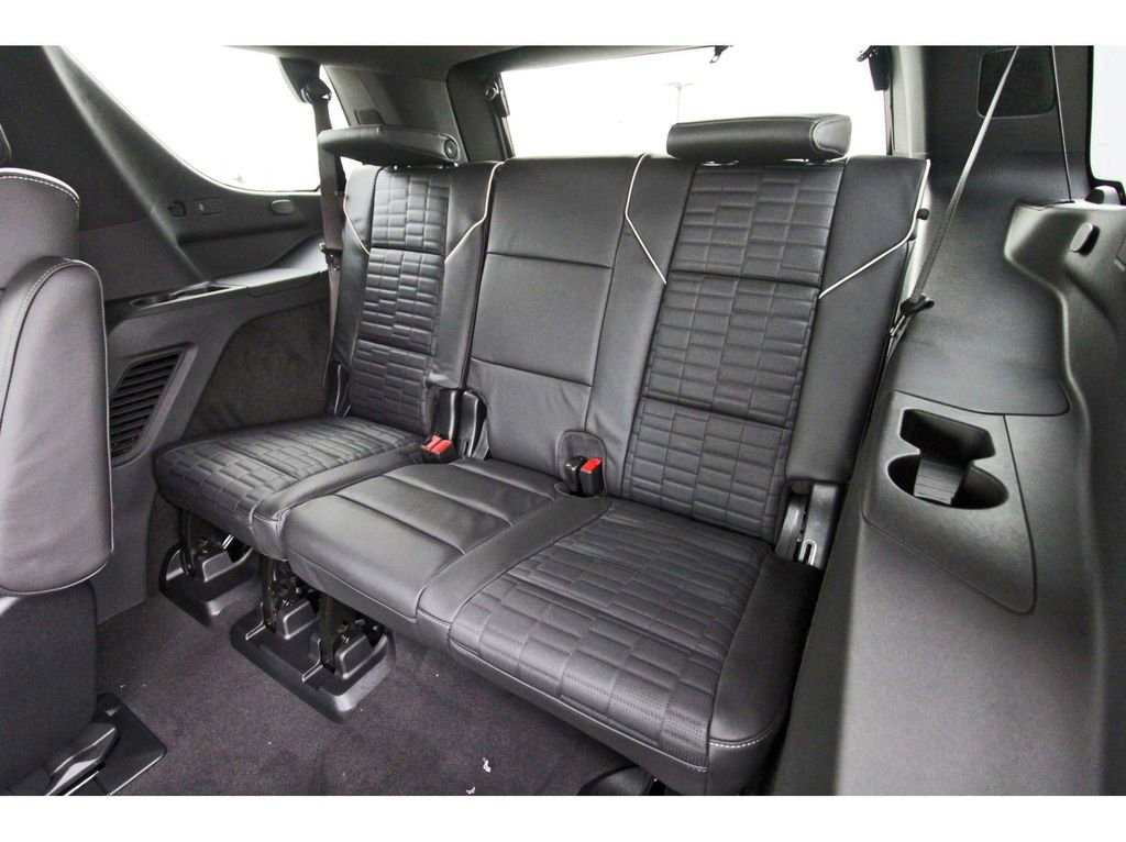 New 2026 Cadillac Escalade V image 13