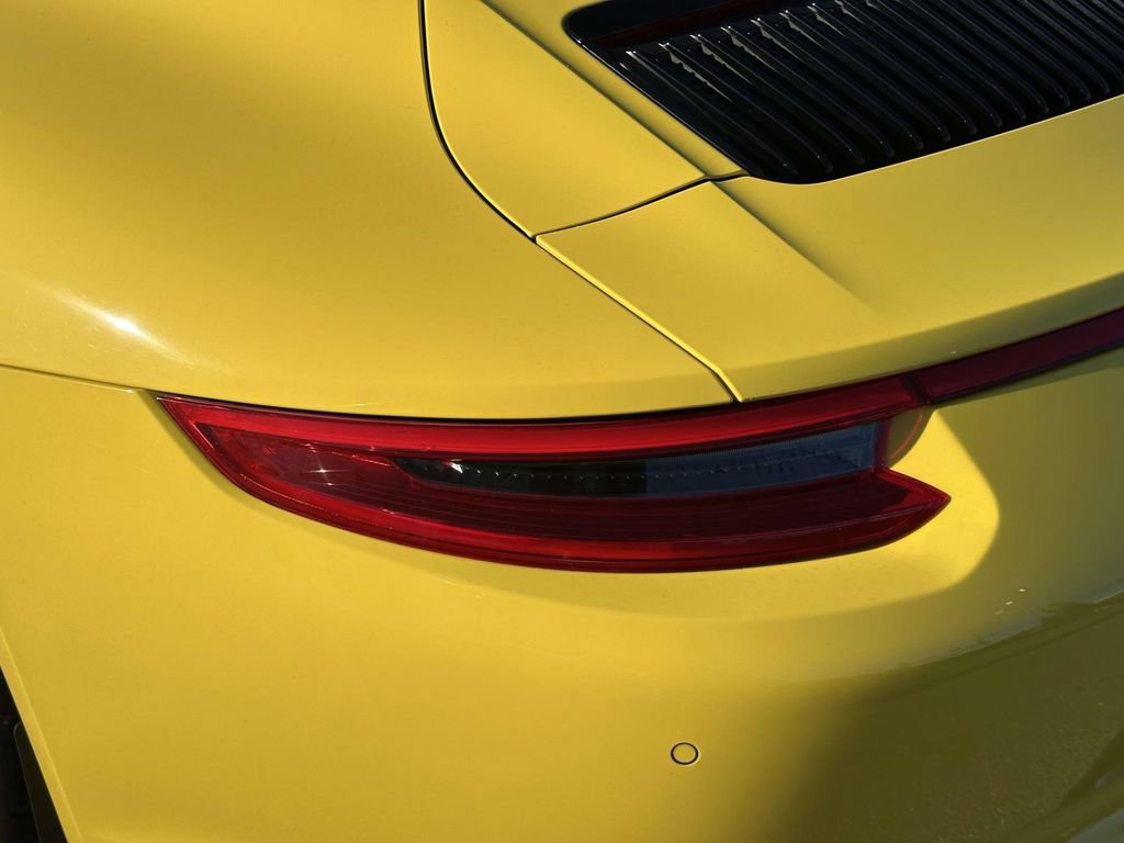 Used 2018 Porsche 911 Carrera 4S AWD/4WD image 12