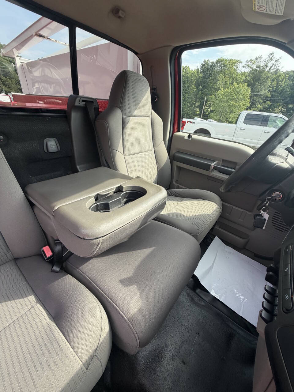 Used 2009 Ford F550 4x4 Regular Cab Super Duty image 48