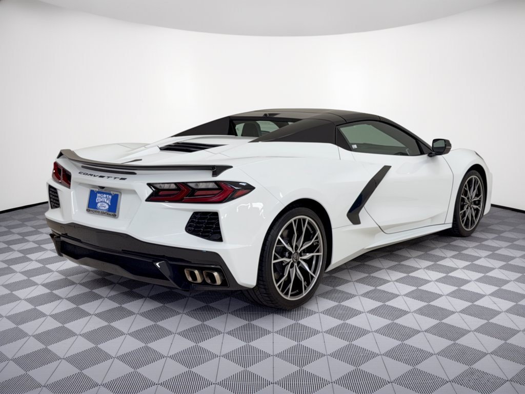 Used 2024 Chevrolet Corvette Stingray Preferred Conv w/ Stealth Interior Trim Package RWD image 9