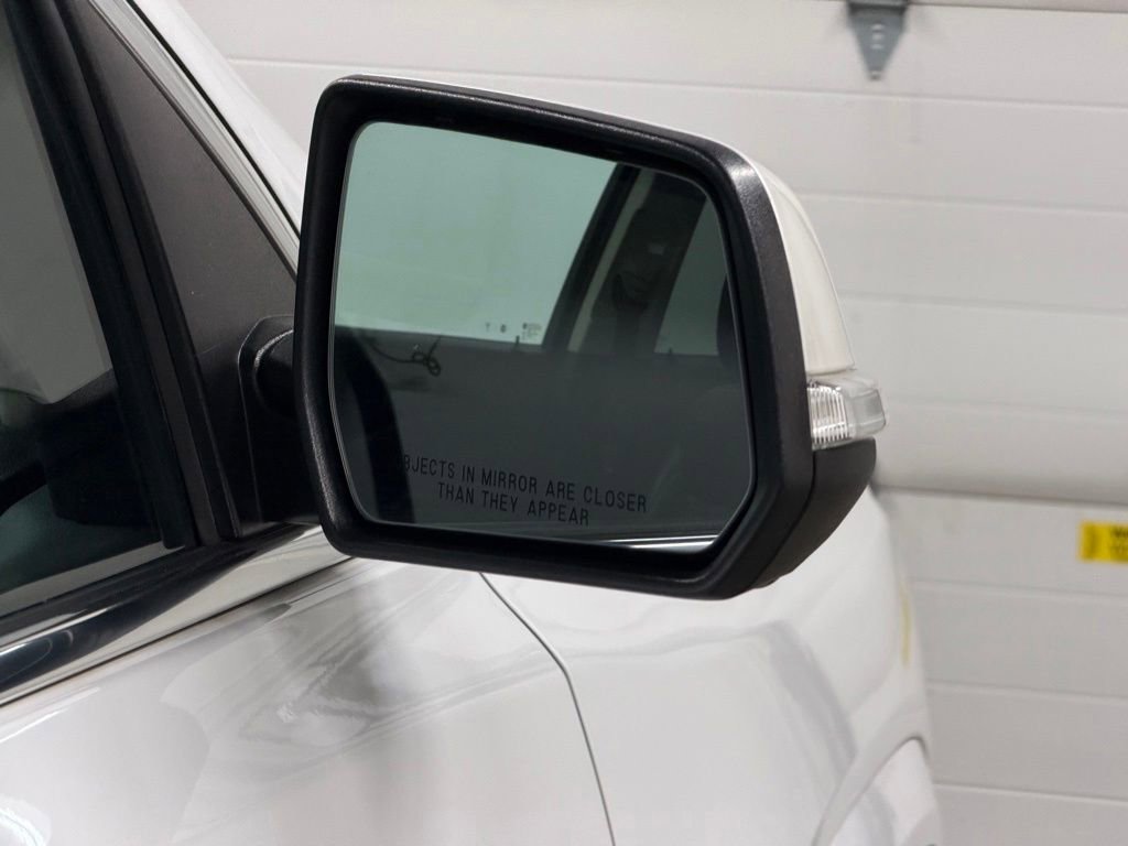 Used 2021 GMC Acadia Denali w/ Denali Technology Package image 33