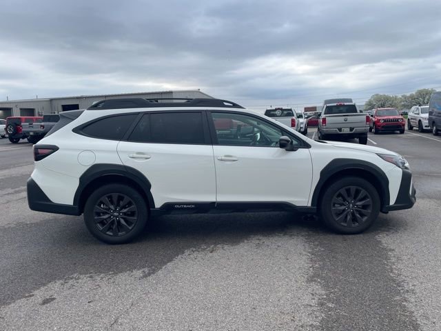 Used 2025 Subaru Outback Onyx Edition AWD/4WD image 17