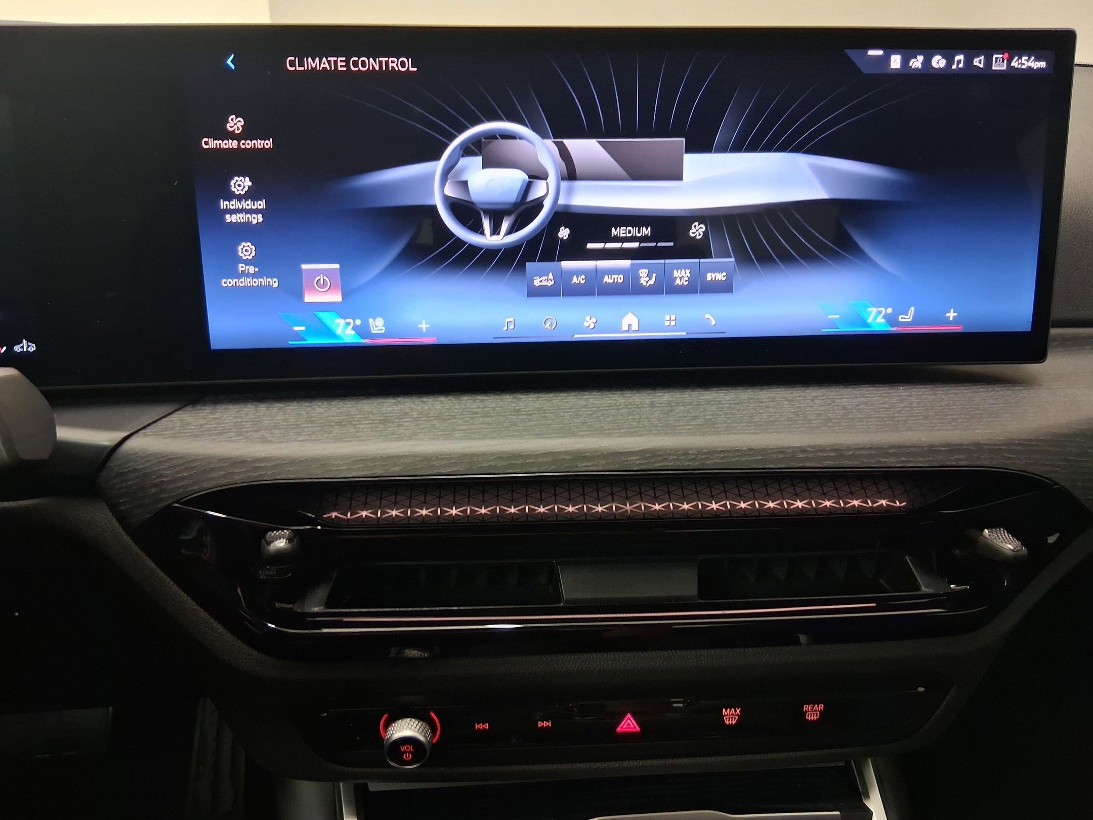 New 2026 BMW 330i Sedan w/ M Sport Package image 24