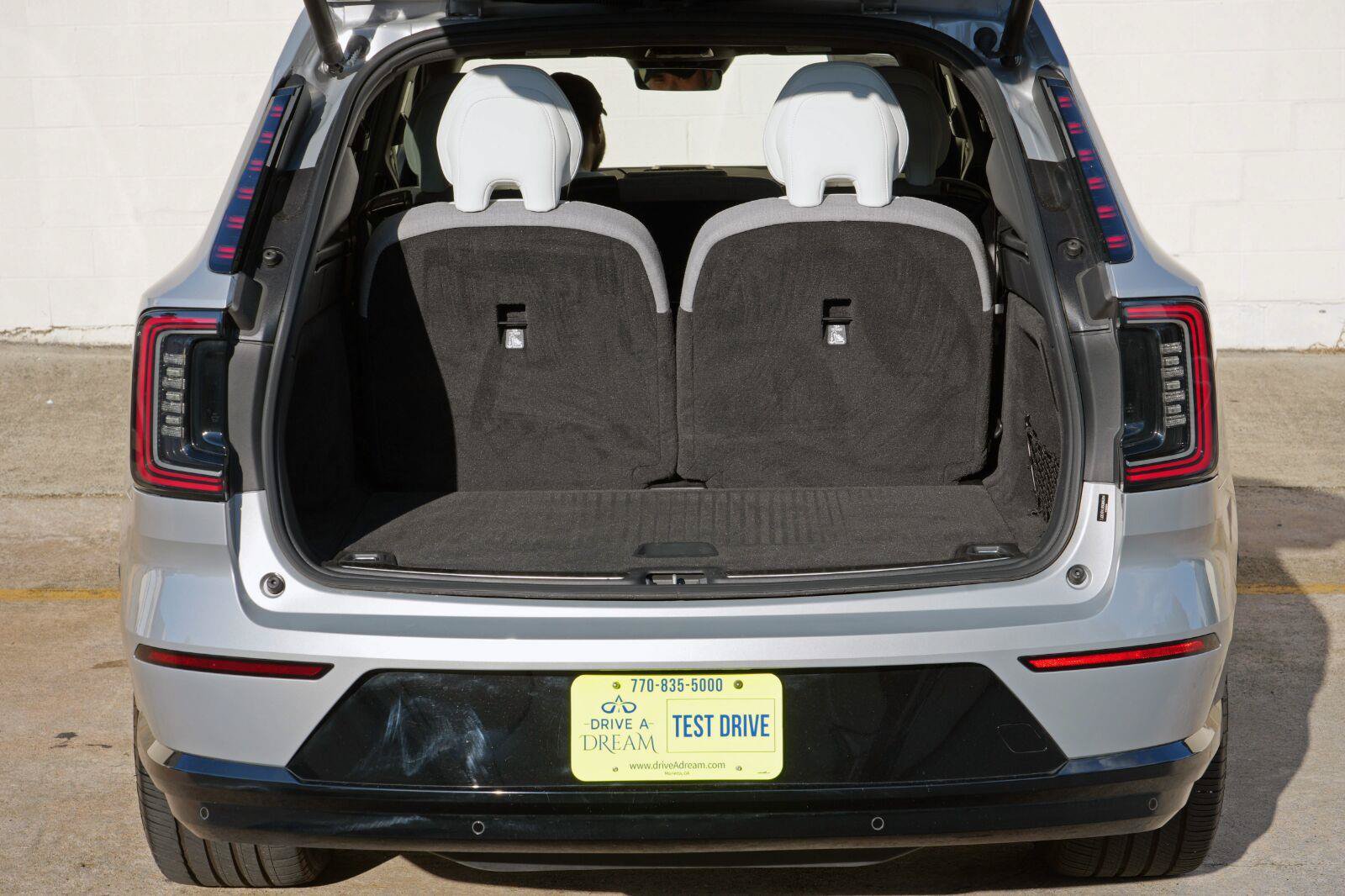 Used 2025 Volvo EX90 Ultra AWD/4WD image 9