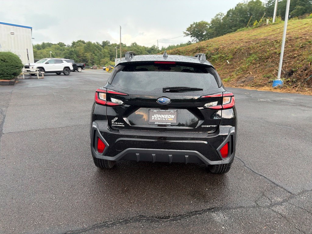 Used 2024 Subaru Crosstrek 2.5i Limited w/ Crosstrek Mirror Package AWD/4WD image 8