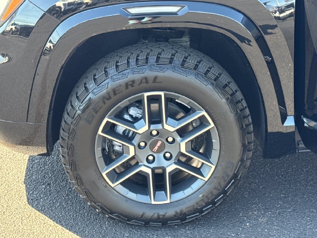 New 2027 GMC Terrain AT4 w/ Convenience Package III AWD/4WD image 28