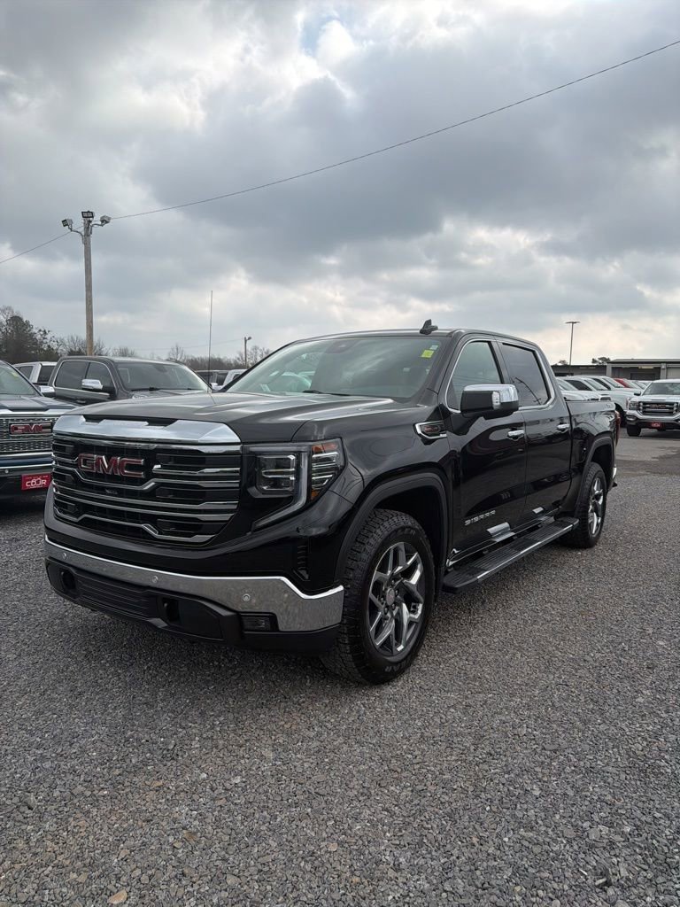 Used 2024 GMC Sierra 1500 SLT w/ SLT Premium Plus Package image 2