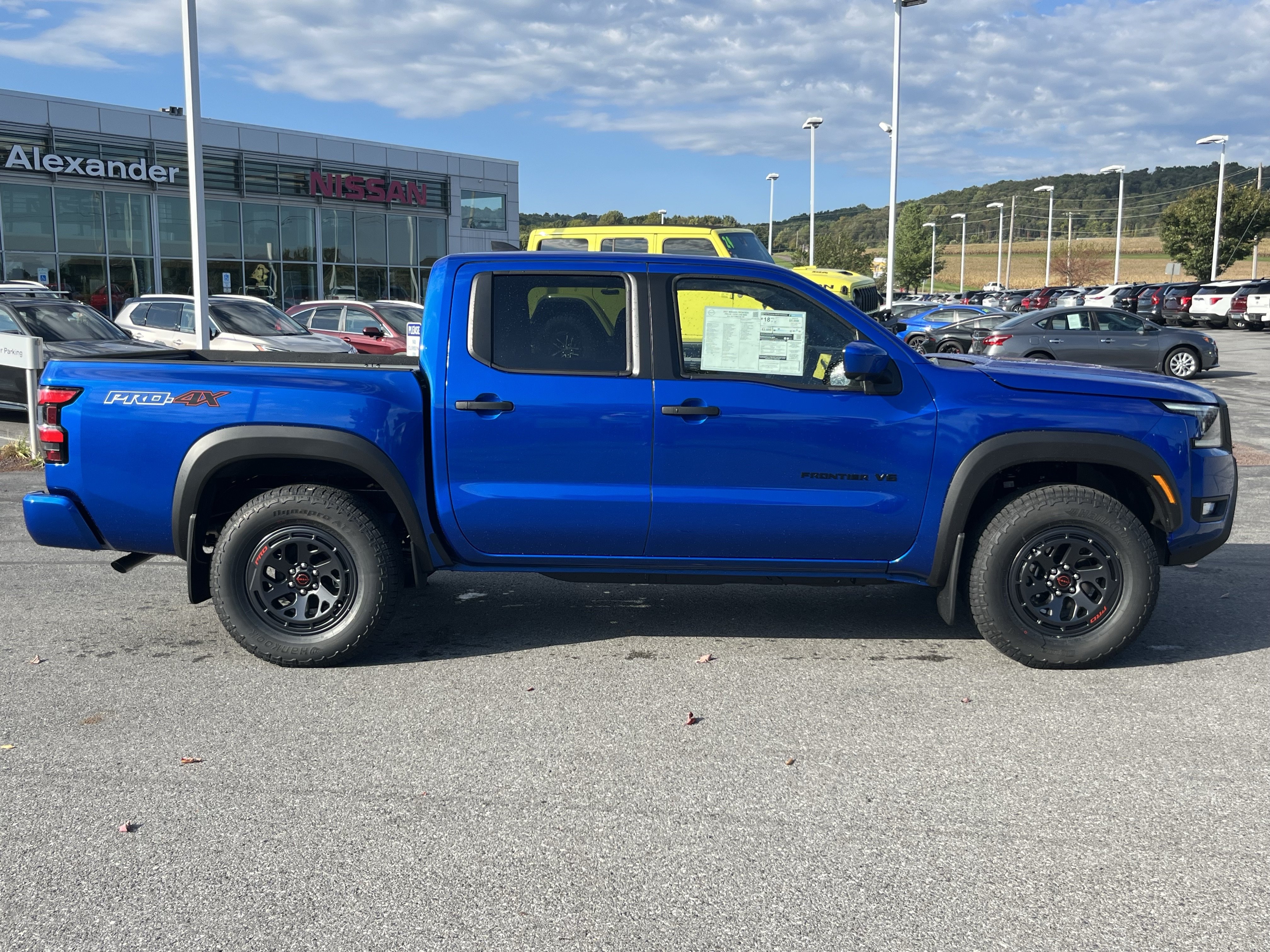 New 2027 Nissan Frontier PRO-4X w/ Pro Premium Package AWD/4WD image 2