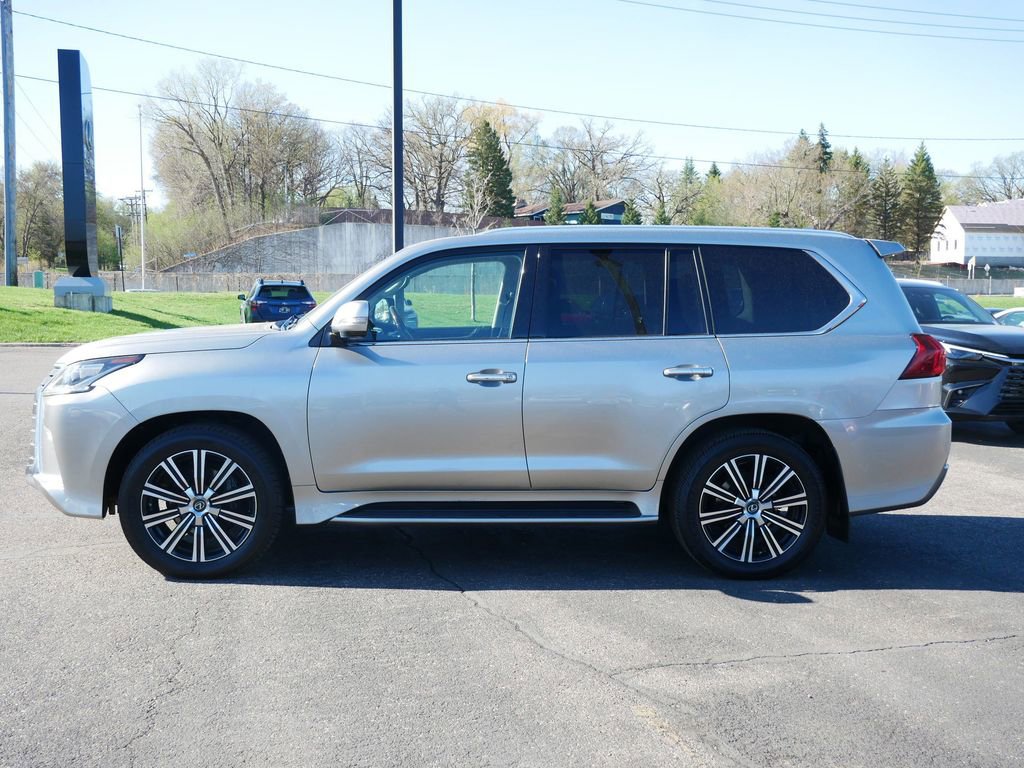 Used 2018 Lexus LX 570 4WD image 3