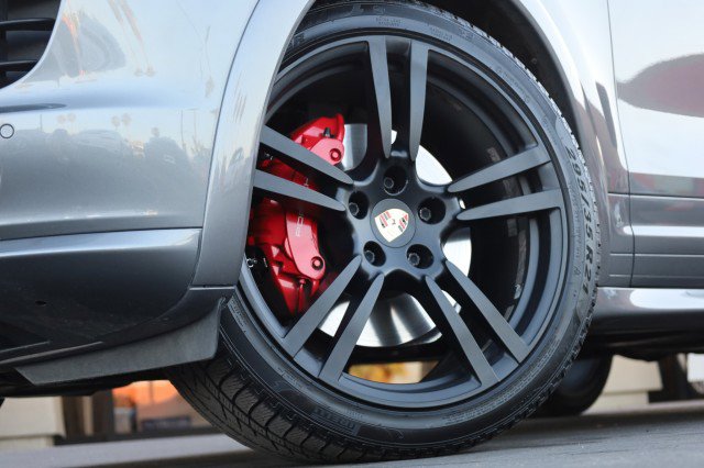 Used 2014 Porsche Cayenne GTS AWD/4WD image 59