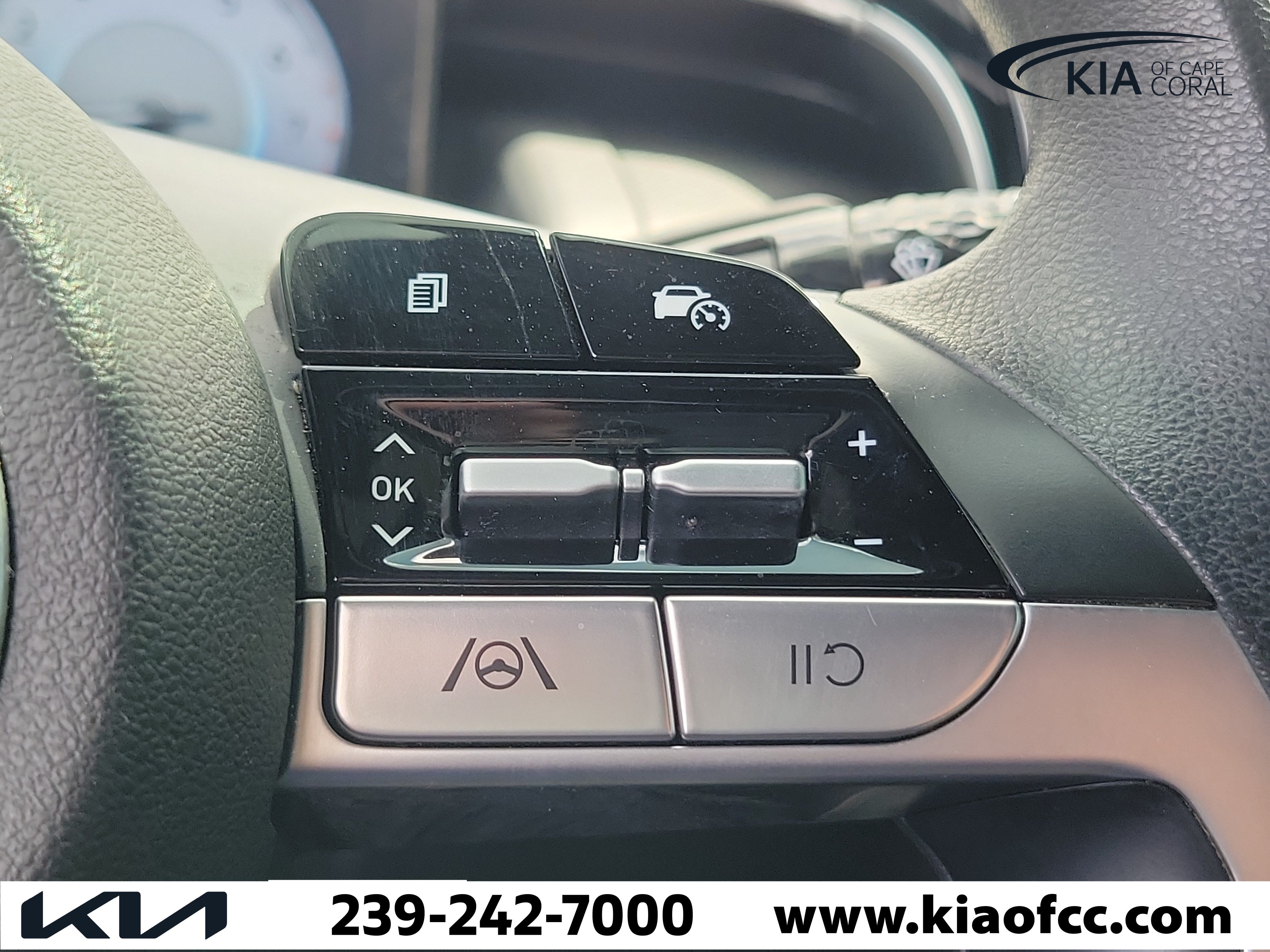 Used 2022 Hyundai Santa Cruz SEL w/ Activity Package FWD image 24