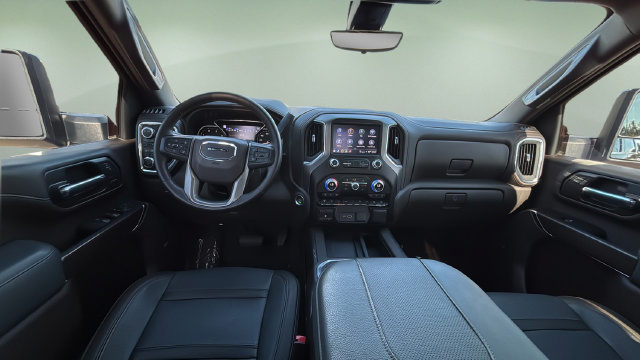Used 2023 GMC Sierra 2500 Denali w/ Denali Black Diamond Edition AWD/4WD image 22