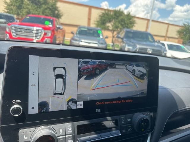Used 2025 Toyota Grand Highlander AWD Hybrid image 14