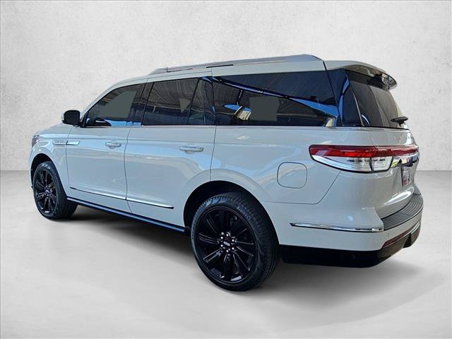 Used 2024 Lincoln Navigator Reserve AWD/4WD image 9
