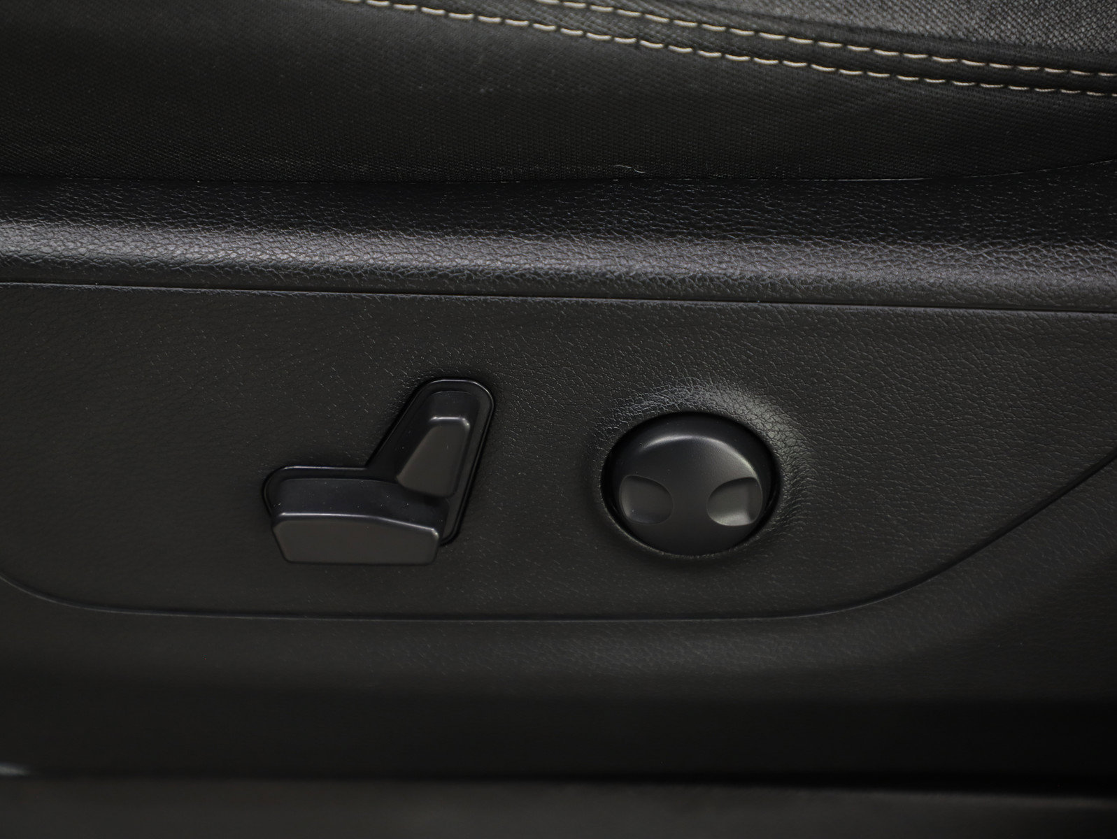 Used 2023 RAM 1500 Big Horn AWD/4WD image 25