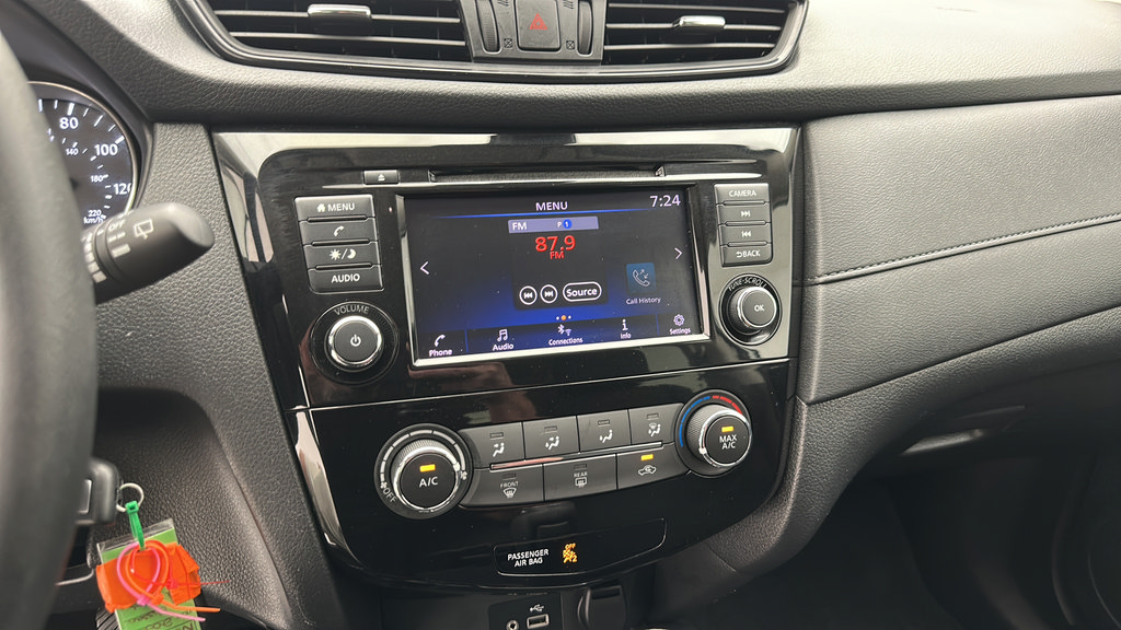 Used 2020 Nissan Rogue S w/ Special Edition Package AWD/4WD image 16
