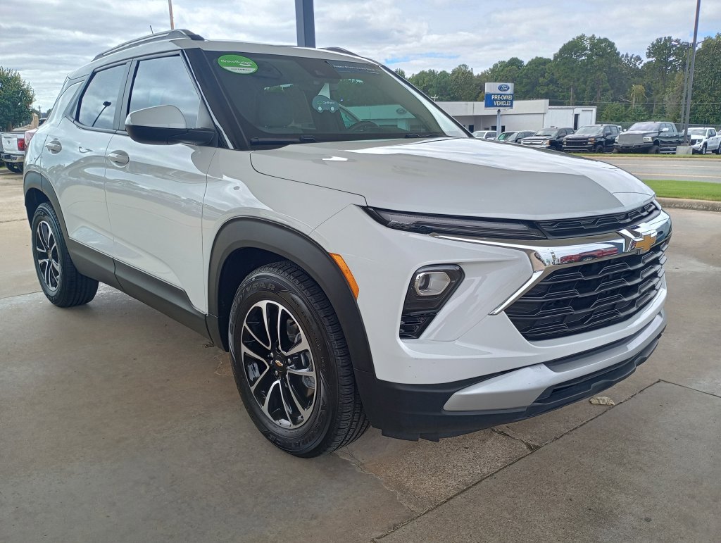 Used 2025 Chevrolet TrailBlazer LT FWD image 7