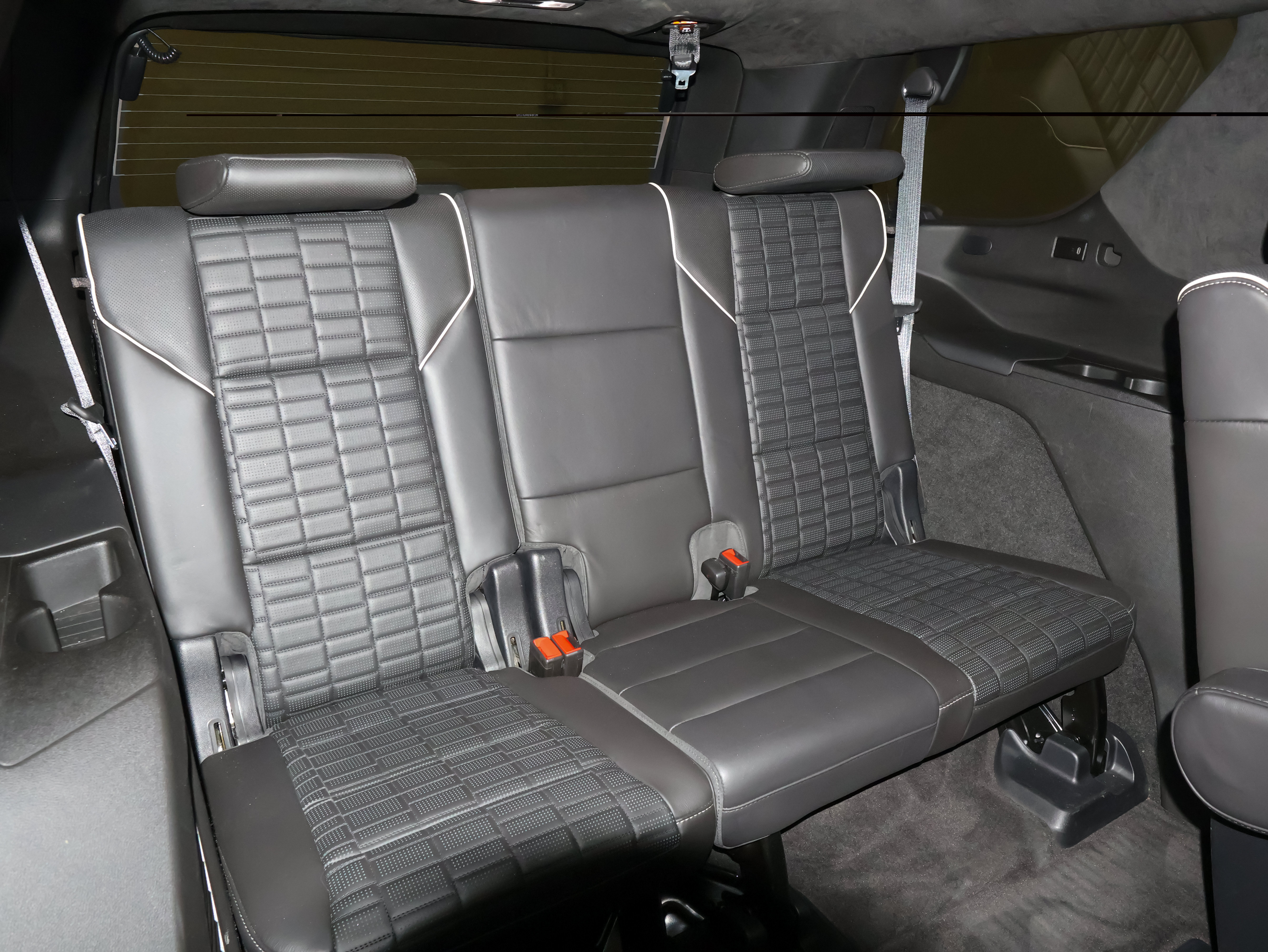Used 2022 Cadillac Escalade Sport Platinum w/ LPO, ONYX Package AWD/4WD image 70