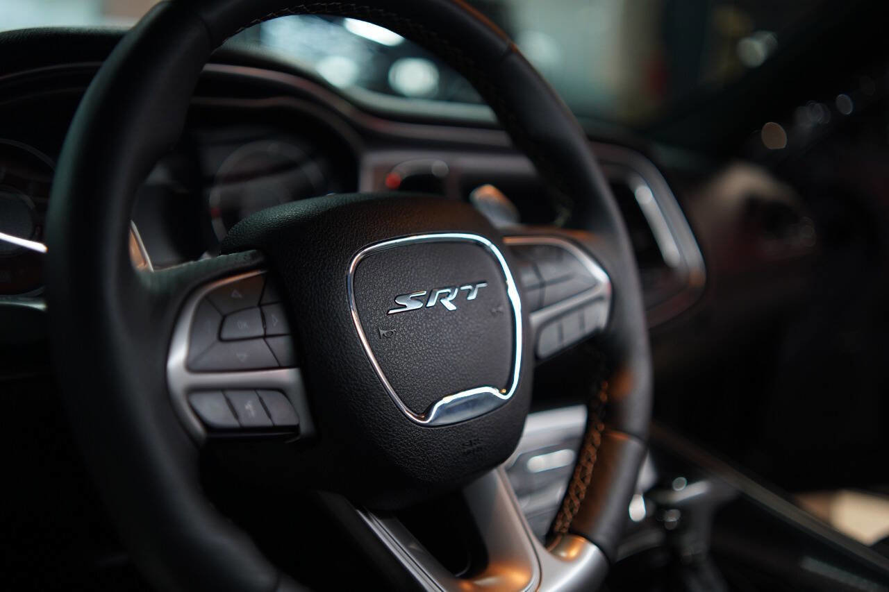 Used 2015 Dodge Challenger SRT Hellcat image 67