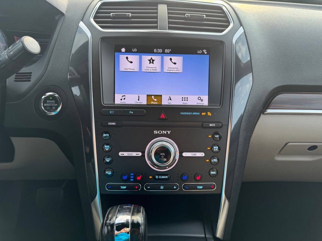 Used 2019 Ford Explorer Limited w/ Ford Safe & Smart Package FWD image 29