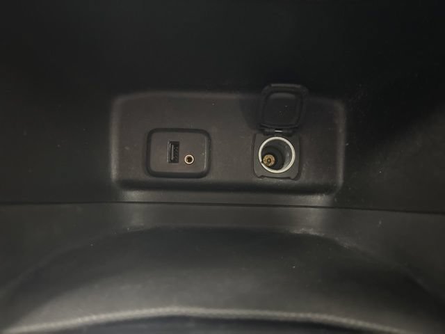 Used 2018 Chevrolet Equinox LS FWD image 18