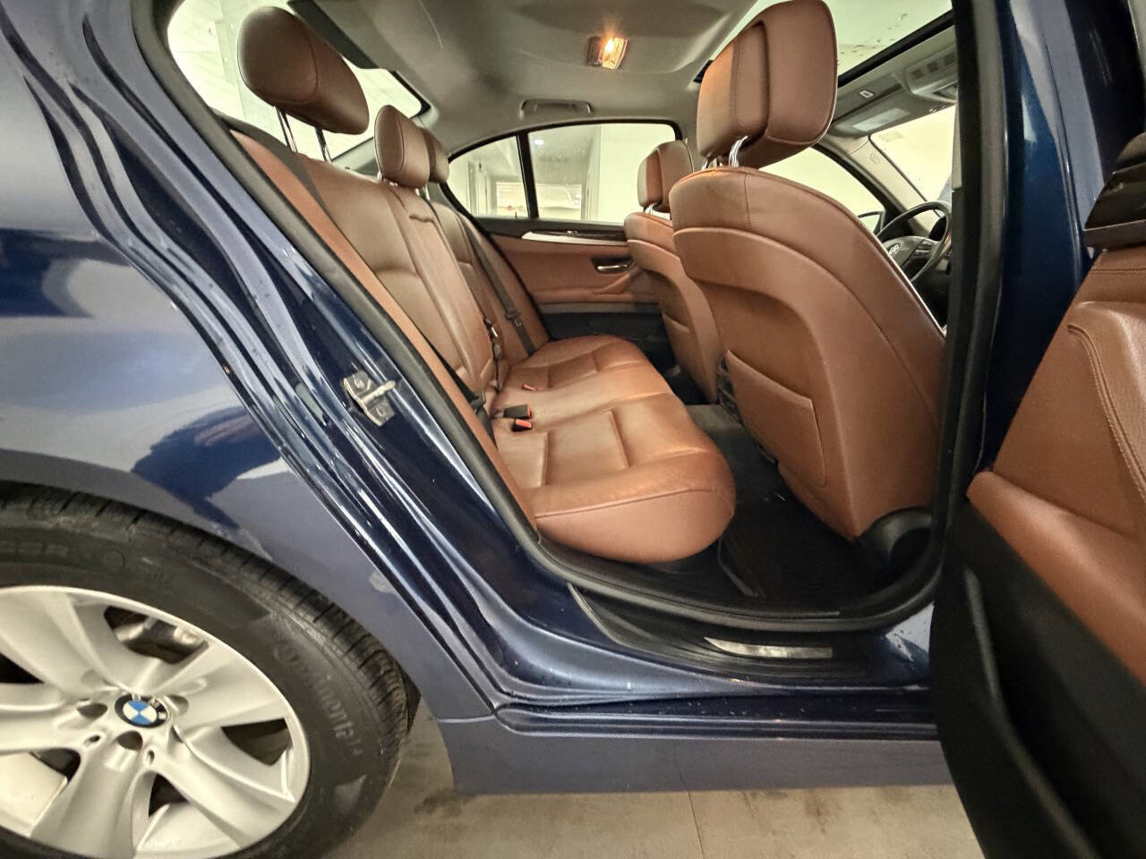 Used 2013 BMW 528i xDrive Sedan AWD/4WD image 19