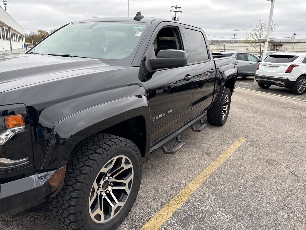 Used 2017 Chevrolet Silverado 1500 LTZ Z71 w/ LTZ Plus Package AWD/4WD image 10